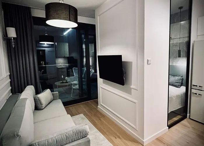 Apartament White Glove Deluxe Warminski Port